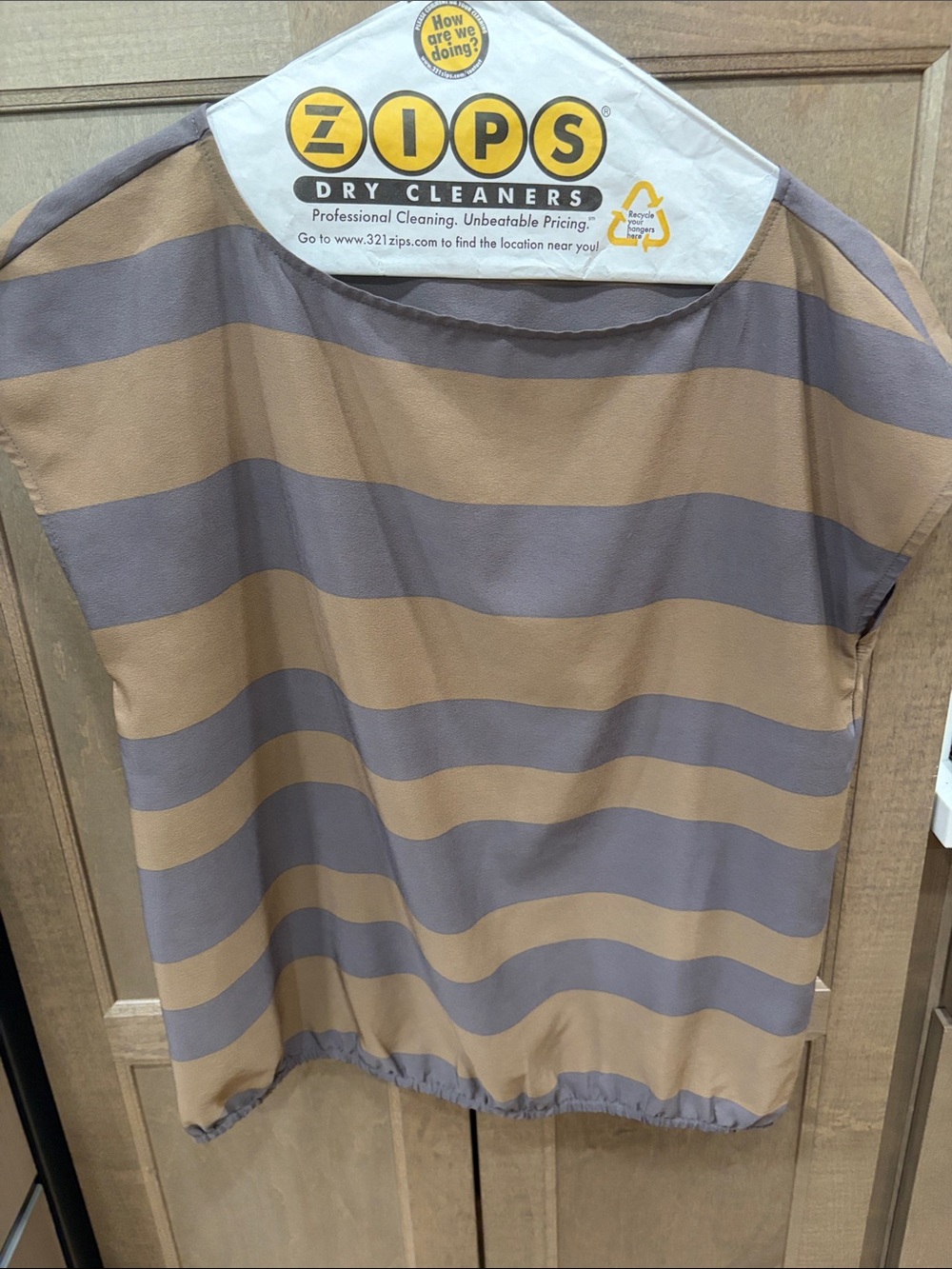 Striped Ann taylor Loft petites Top with elastic bottom